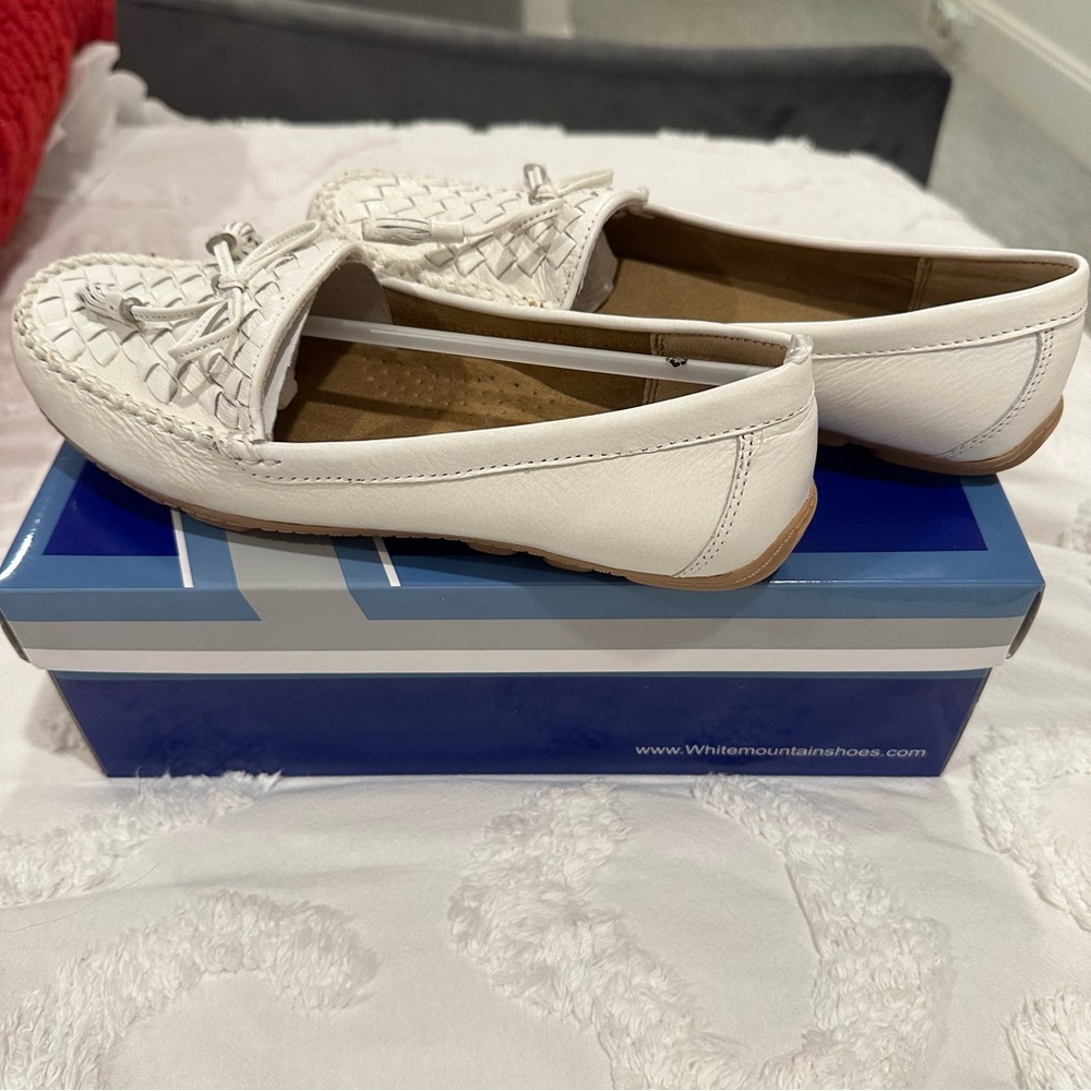 Women’s White - White Mountain Loafers